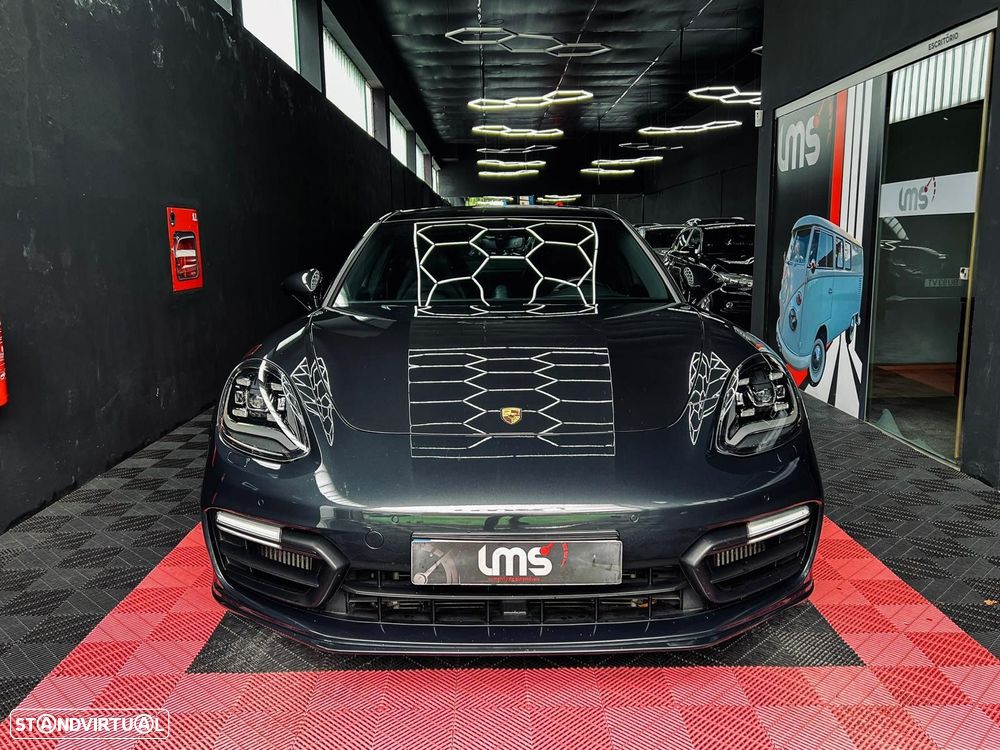 Porsche Panamera 4 S - 3