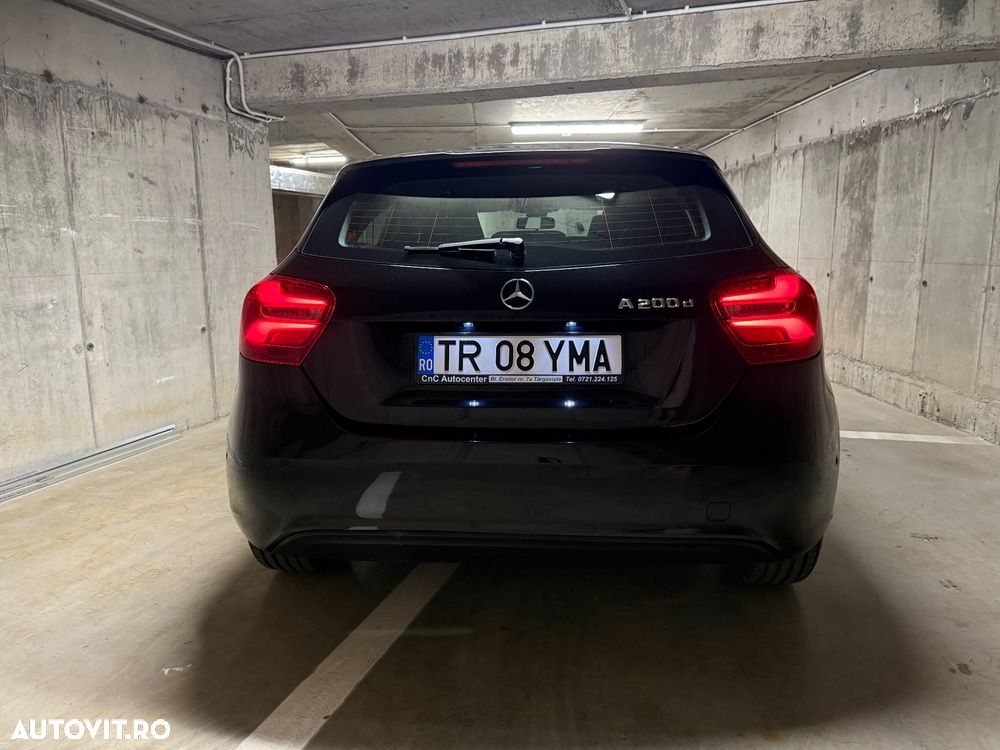 Mercedes-Benz A - 4