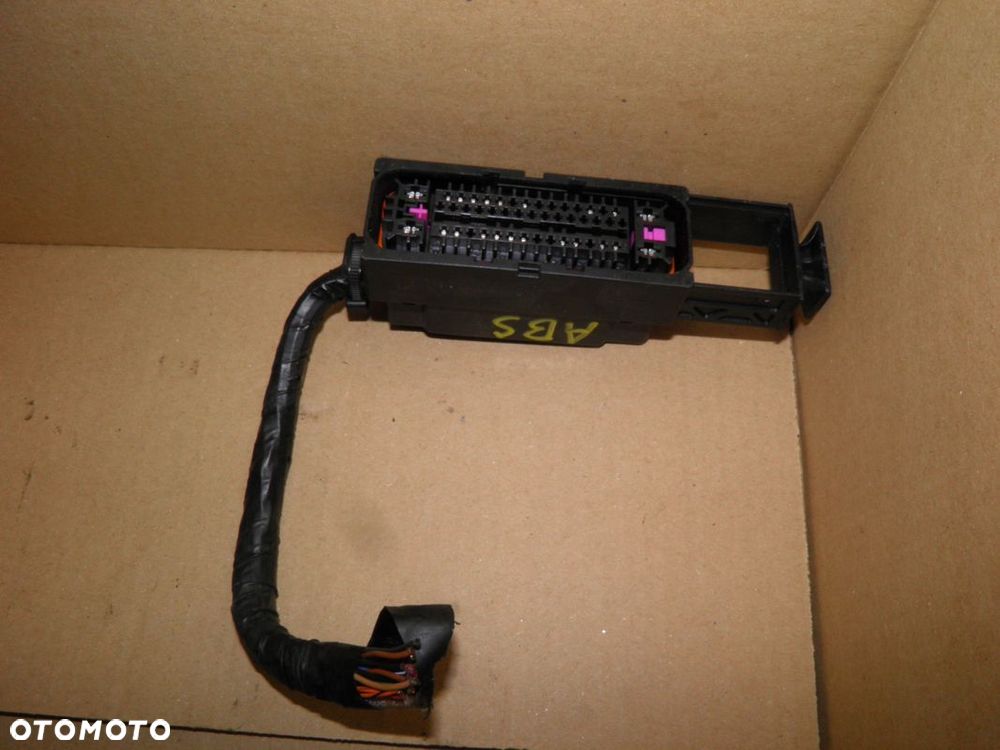 TRANSPORTER T5 KOSTKA WTYCZKA WIĄZKA POMPY ABS - 1