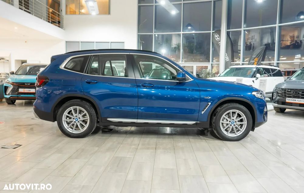 BMW X3 xDrive30e AT PHEV - 10