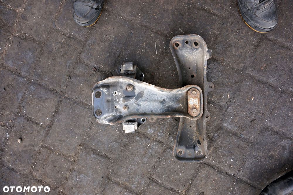 ŁAPA WSPORNIK OUTBACK IV BR 2.0 D 41011AG060 41012AJ020 SUBARU 2009-2014 - 2