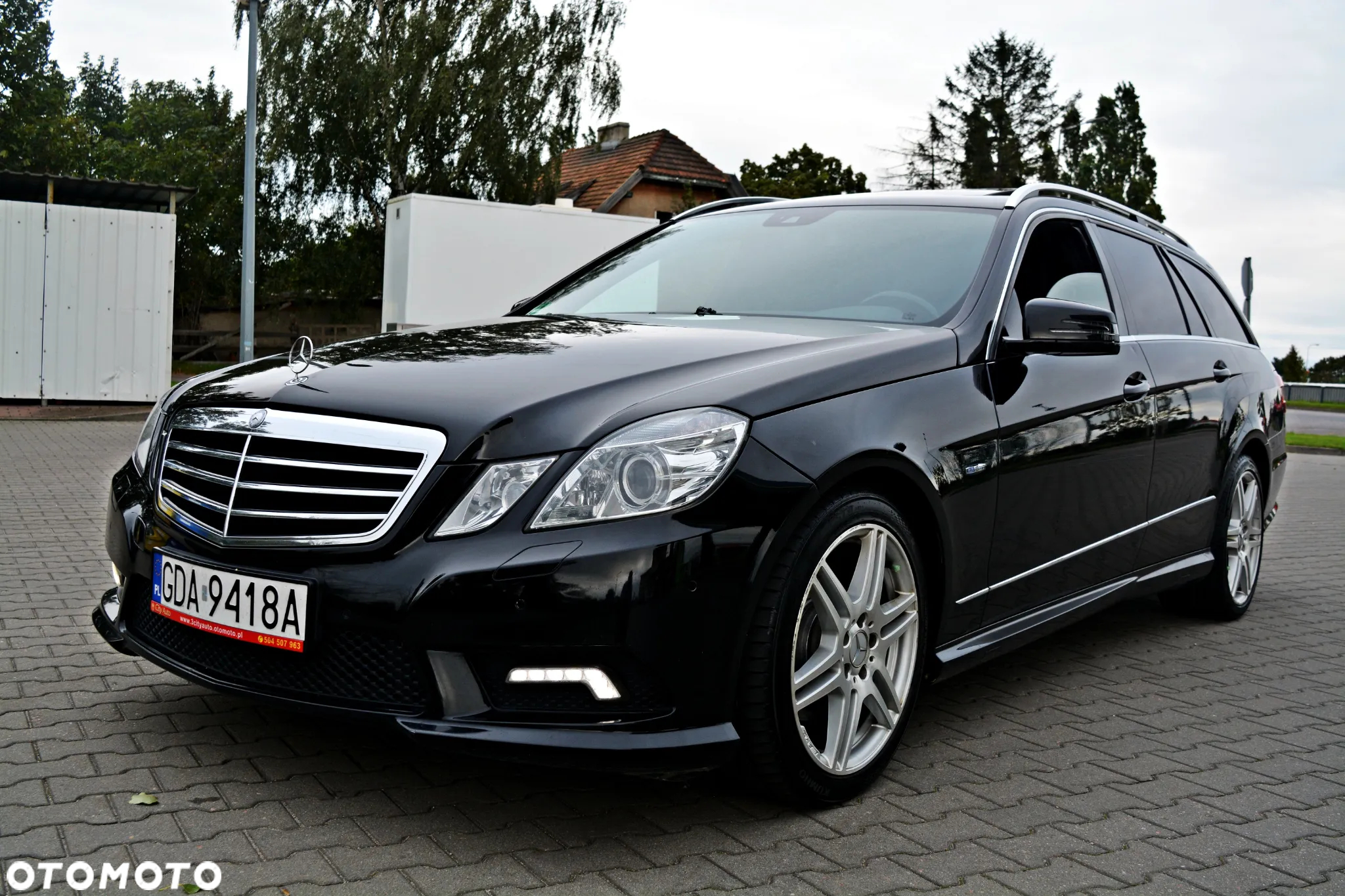 Mercedes-Benz Klasa E 250 T CDI DPF BlueEFFICIENCY 7G-TRONIC Avantgarde - 16