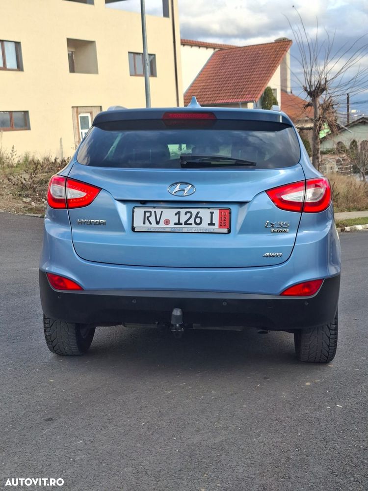 Hyundai ix35 2.0 CRDI 4WD Fifa World Cup Gold Edition - 4