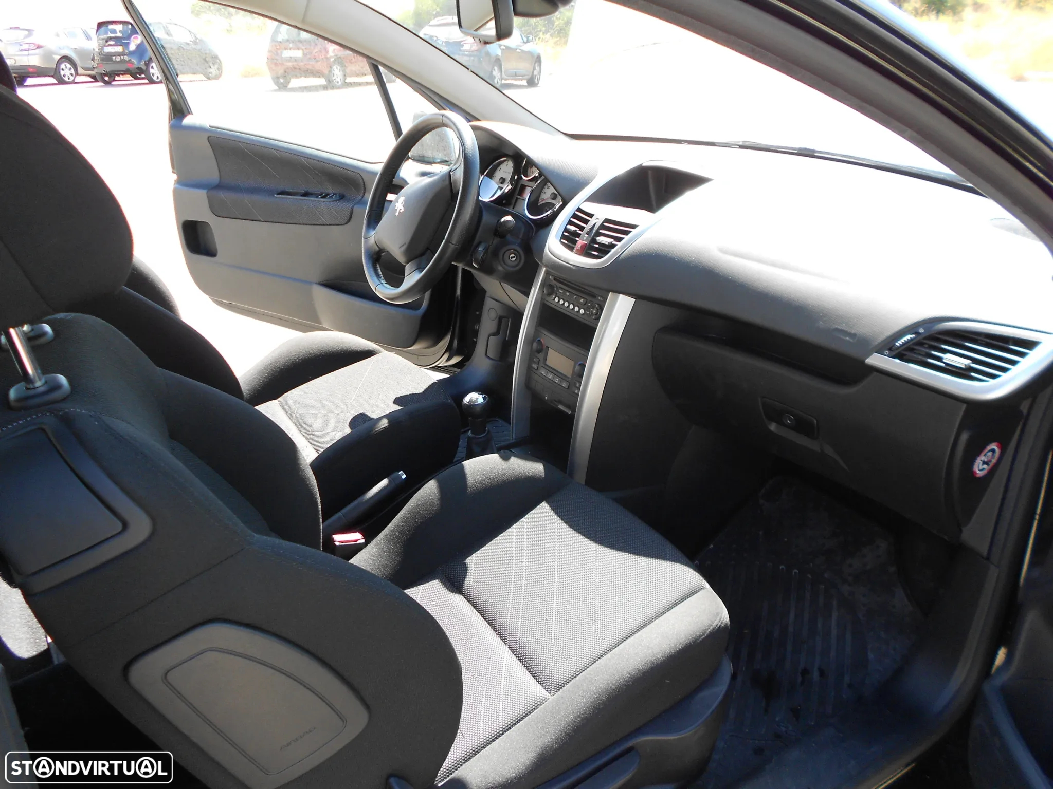 Peugeot 207 1.4 16V Sport - 11