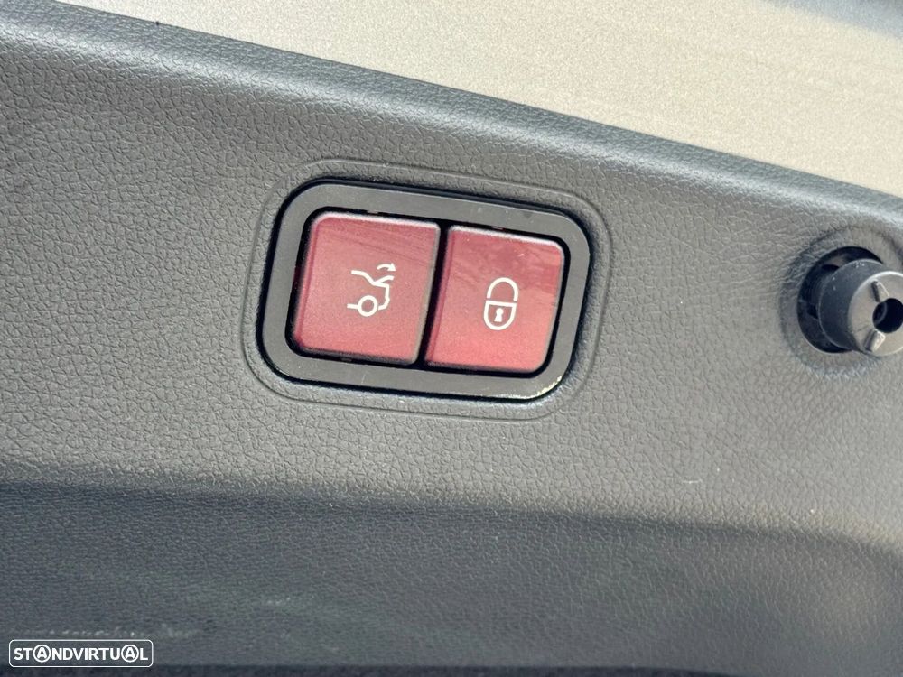 Mercedes-Benz CLS 350 d 4Matic AMG Line - 26