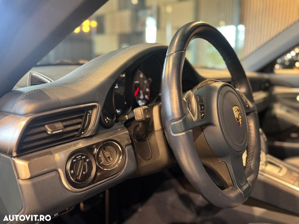 Porsche 911 - 24