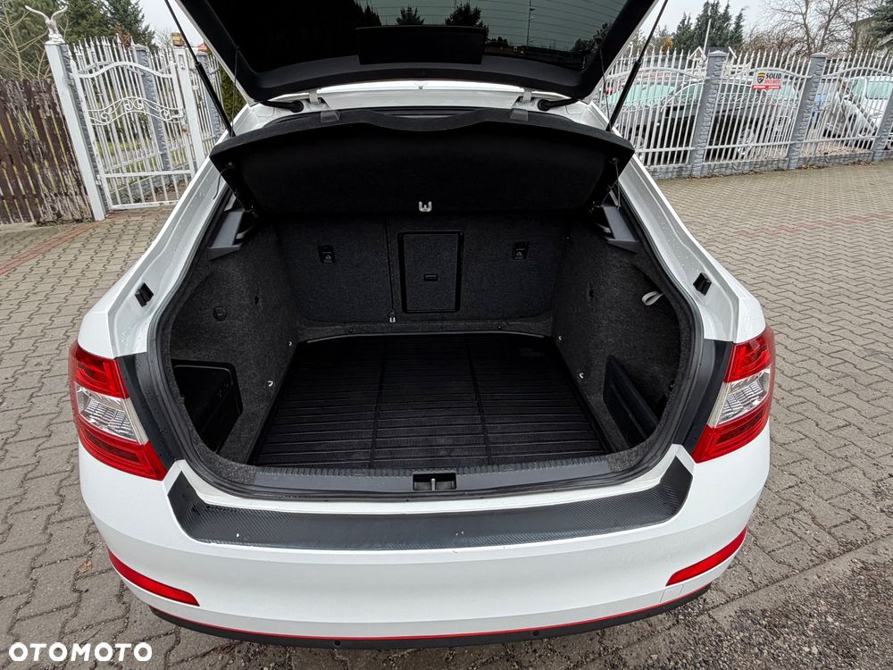 Skoda Octavia 2.0 TDI Sport Edition - 16