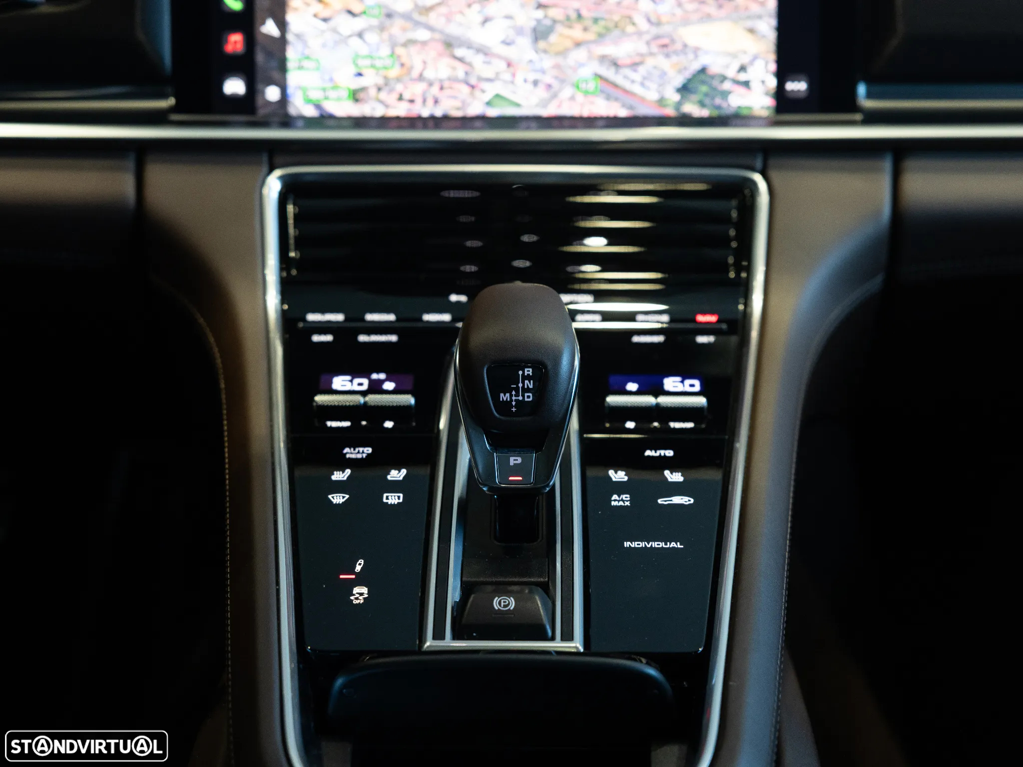 Porsche Panamera 4 E-Hybrid Platinum Edition - 47