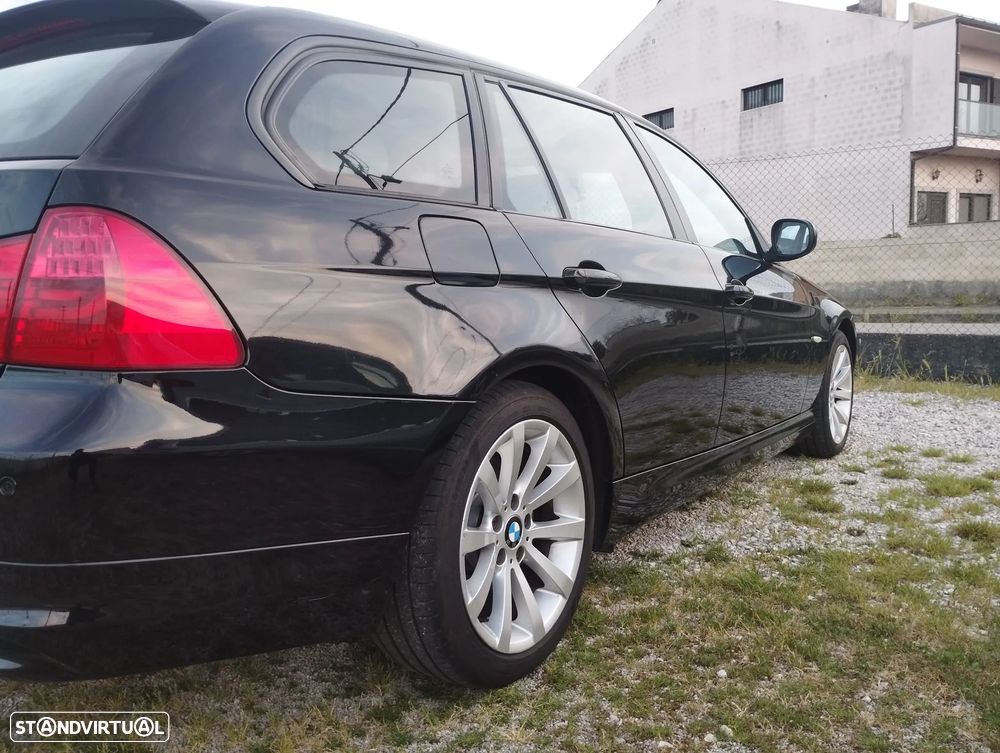 BMW 318 d LifeStyle - 19