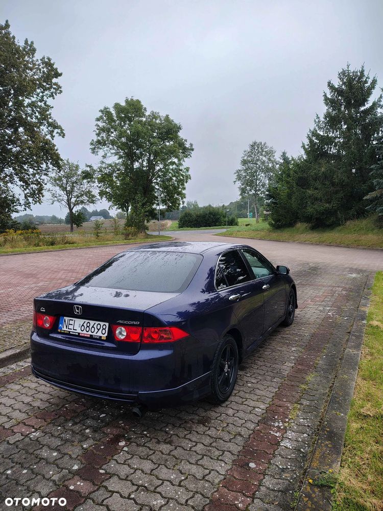 Honda Accord 2.0 Comfort - 2