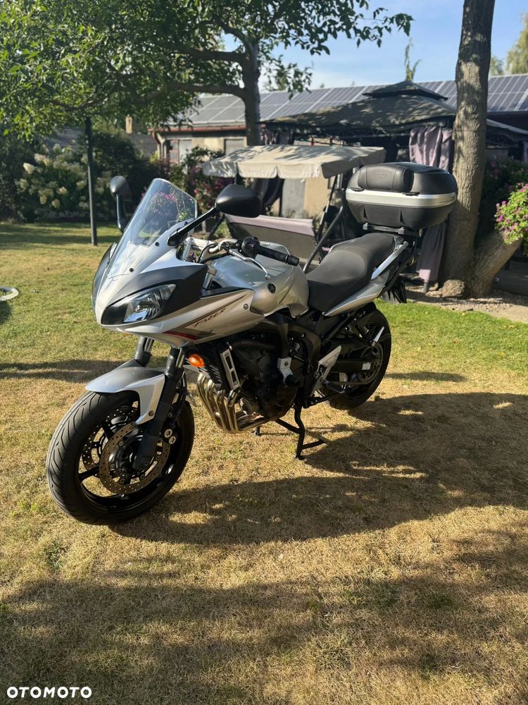 Yamaha FZ6 - 3