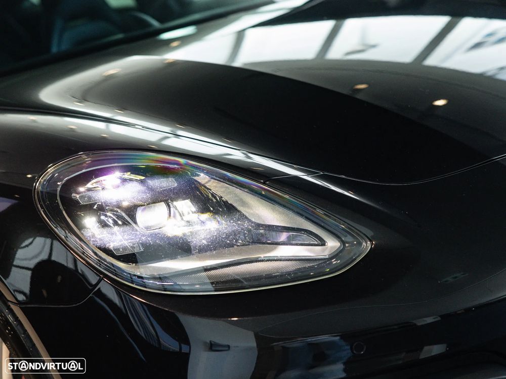 Porsche Panamera 4S E-Hybrid - 12
