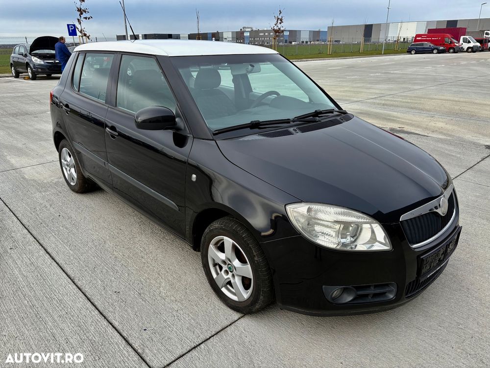 Skoda Fabia 1.2 HTP Syle Edition - 2