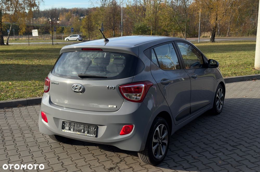 Hyundai i10 1.2 Fifa World Cup Edition - 4