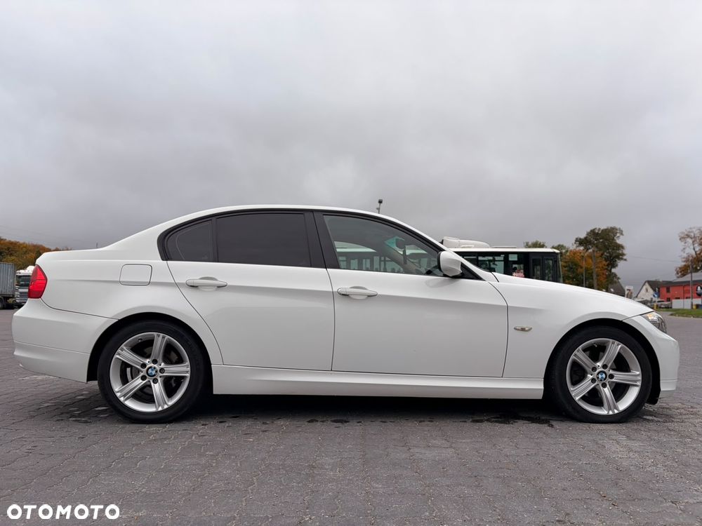 BMW Seria 3 320i - 7