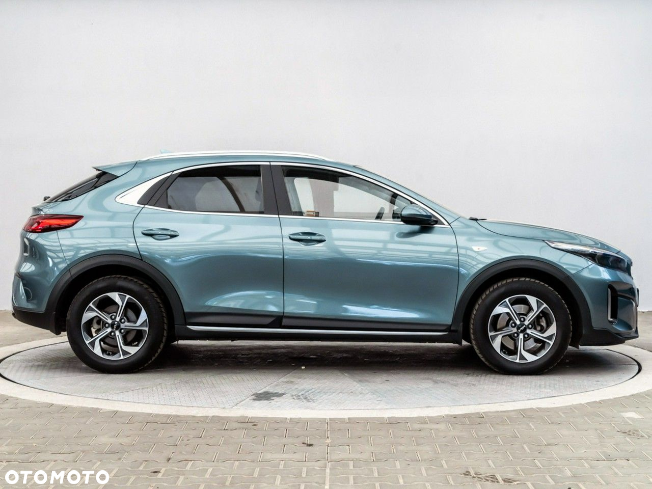 Kia XCeed 1.5 T-GDI M - 2