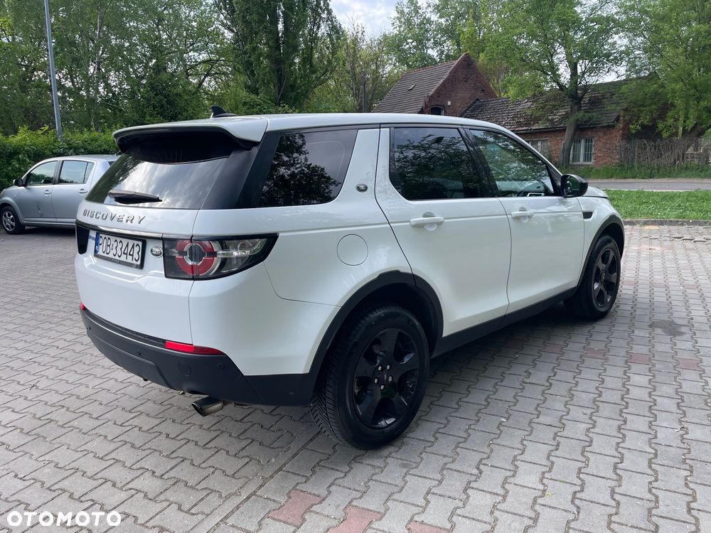 Land Rover Discovery Sport TD4 HSE Luxury - 4