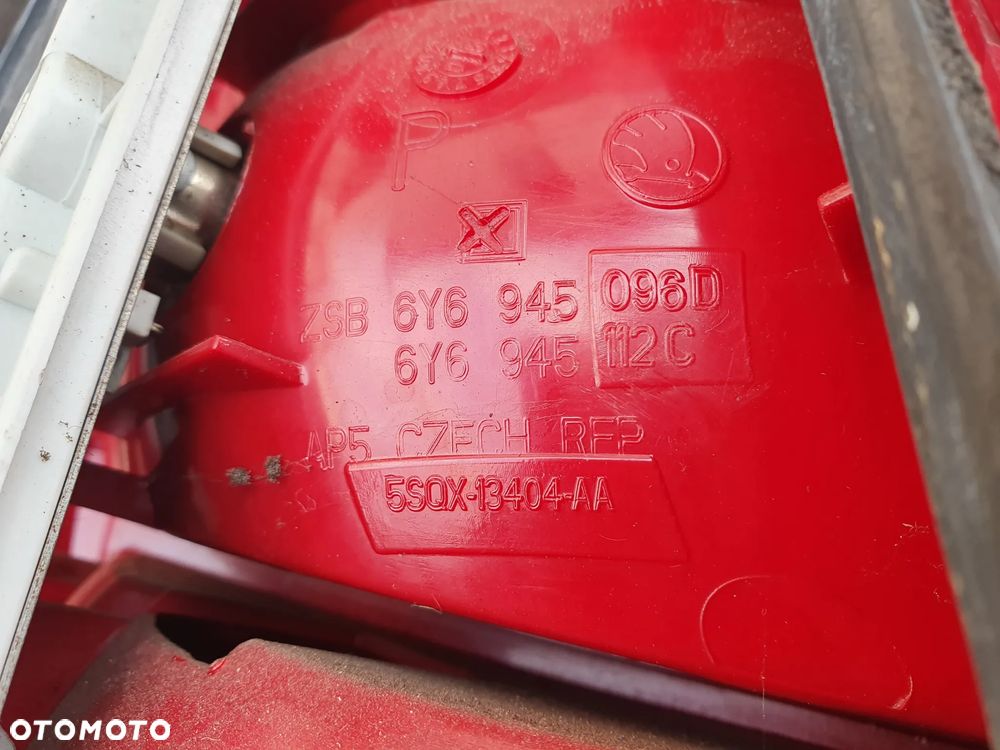 SKODA FABIA 04-07 LIFT HB LAMPA PRAWY TYŁ PRAWA TYLNA 6Y6945112B EUROPA + WTYCZKA INSTALACJA POSIADAM 2 SZT - 10