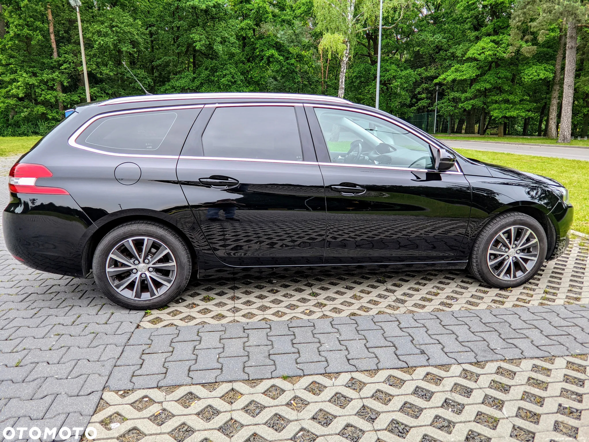 Peugeot 308 SW 1.6 BlueHDi Allure S&S - 9