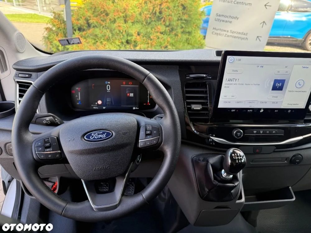 Ford Transit Kontener z windą 4200 mm - 13