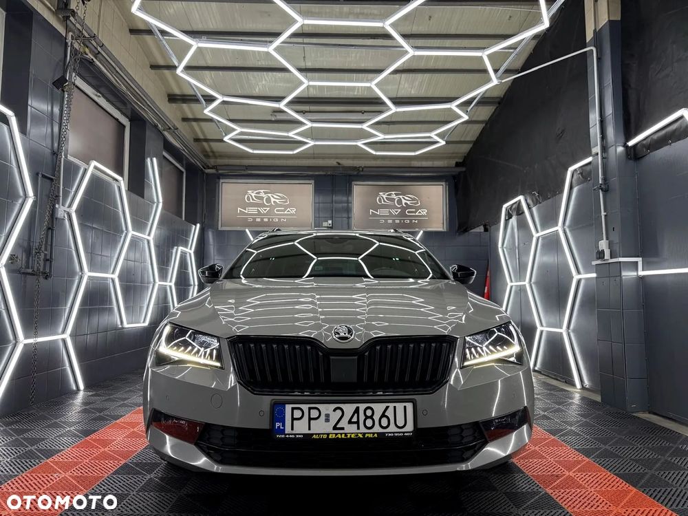 Skoda Superb 2.0 TDI 4x4 DSG Sportline - 7
