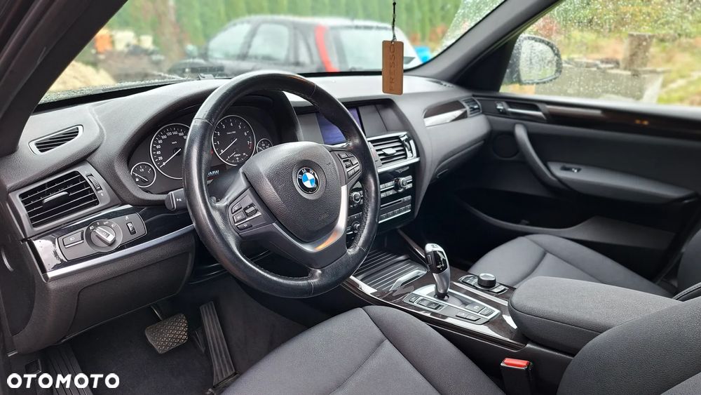 BMW X3 xDrive28i - 17