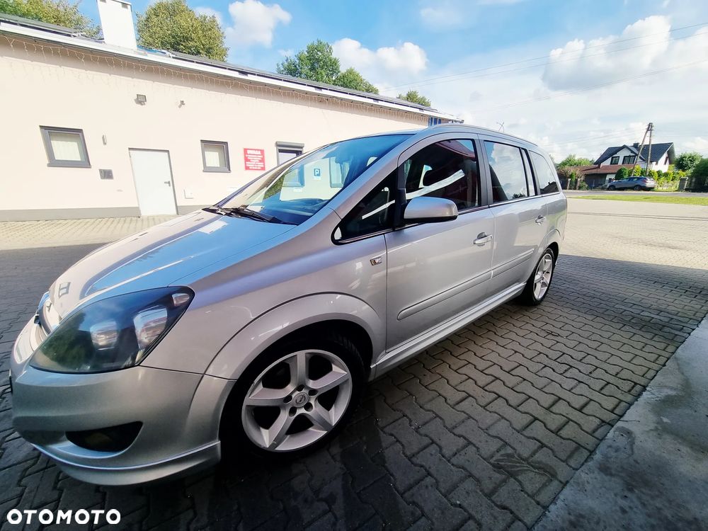 Opel Zafira 1.8 Cosmo - 25
