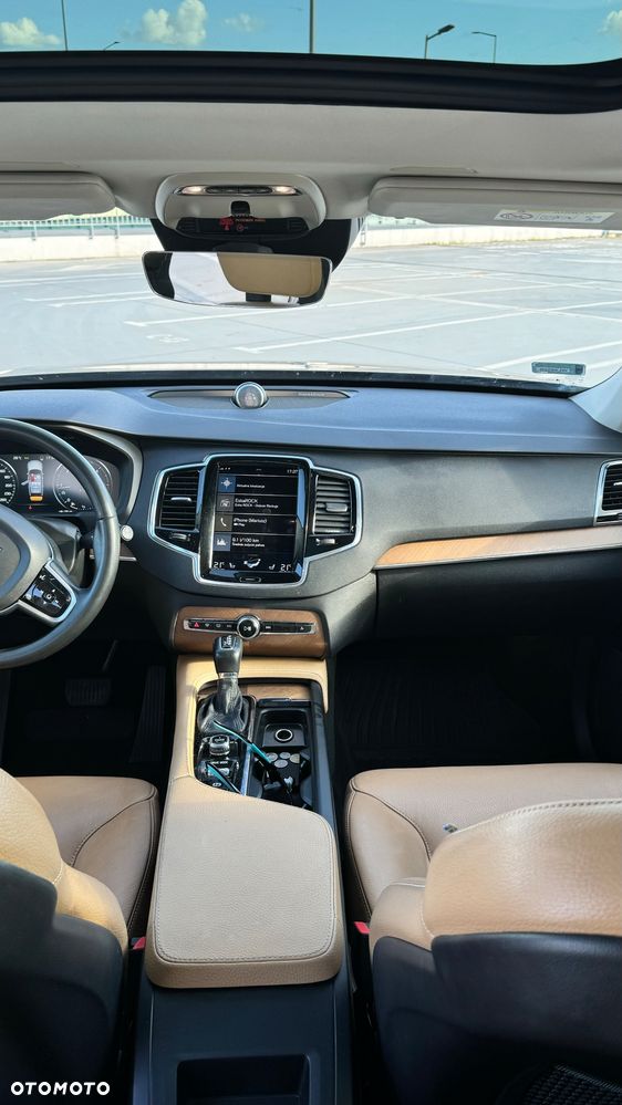 Volvo XC 90 D5 AWD Momentum - 9
