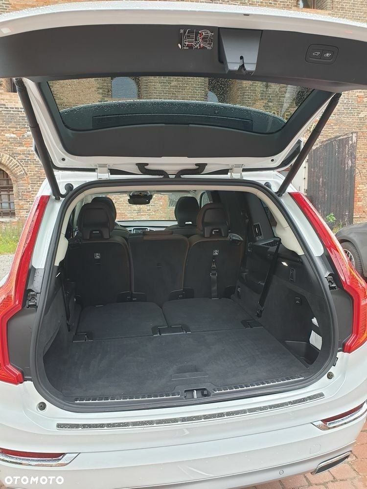 Volvo XC 90 - 8
