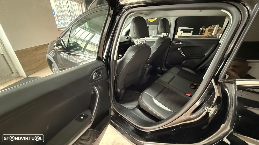 Peugeot 2008 PureTech 130 Allure - 10