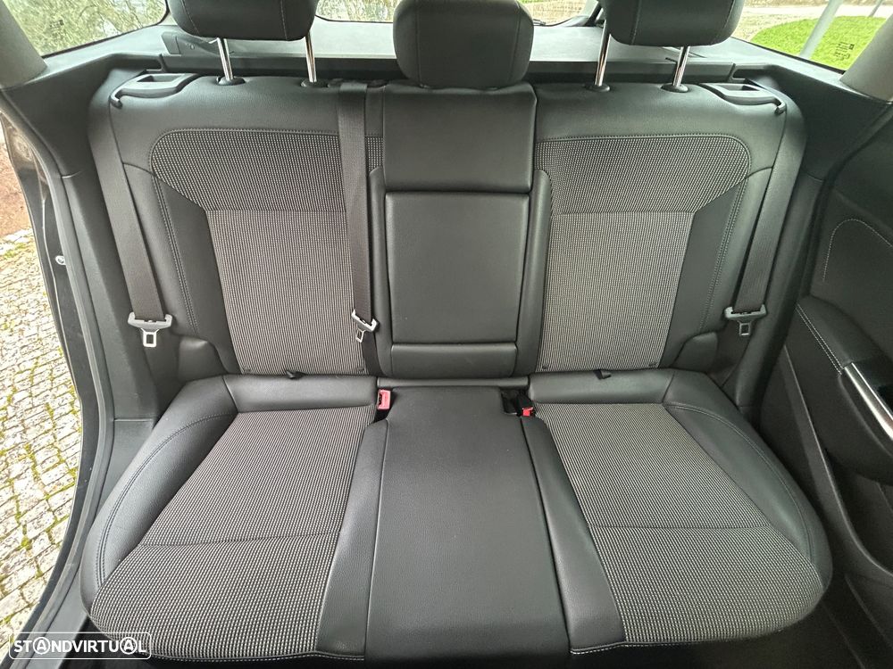 Opel Astra Sports Tourer - 17