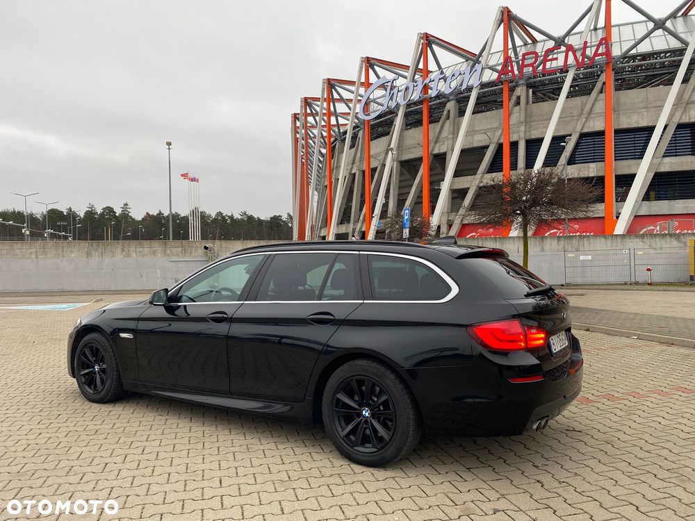 BMW Seria 5 525d xDrive - 11