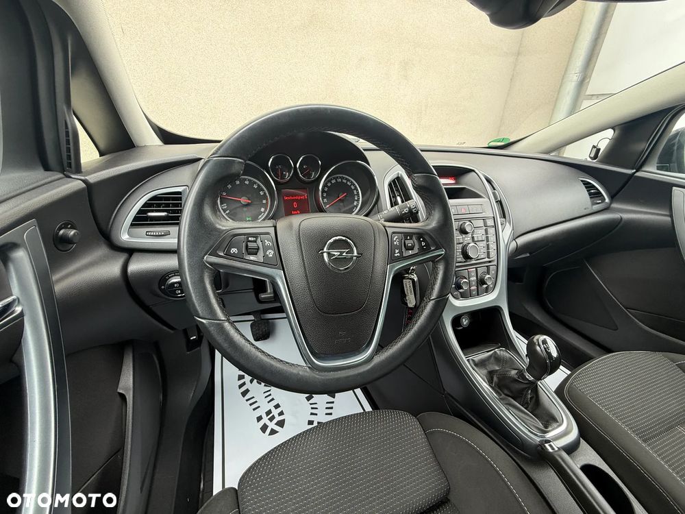 Opel Astra 1.4 Turbo - 17