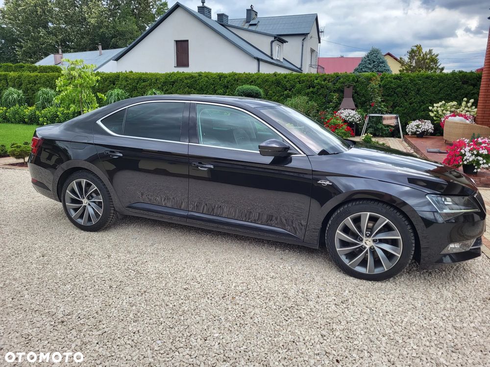 Skoda Superb 2.0 TDI 4x4 L&K DSG - 11