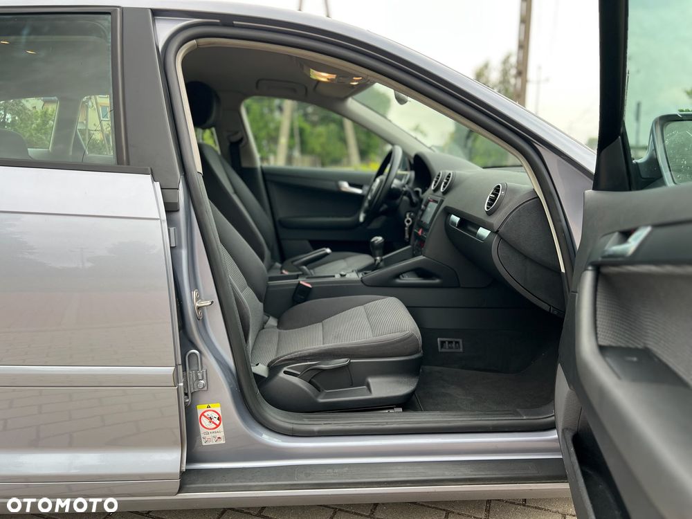 Audi A3 Sportback - 16