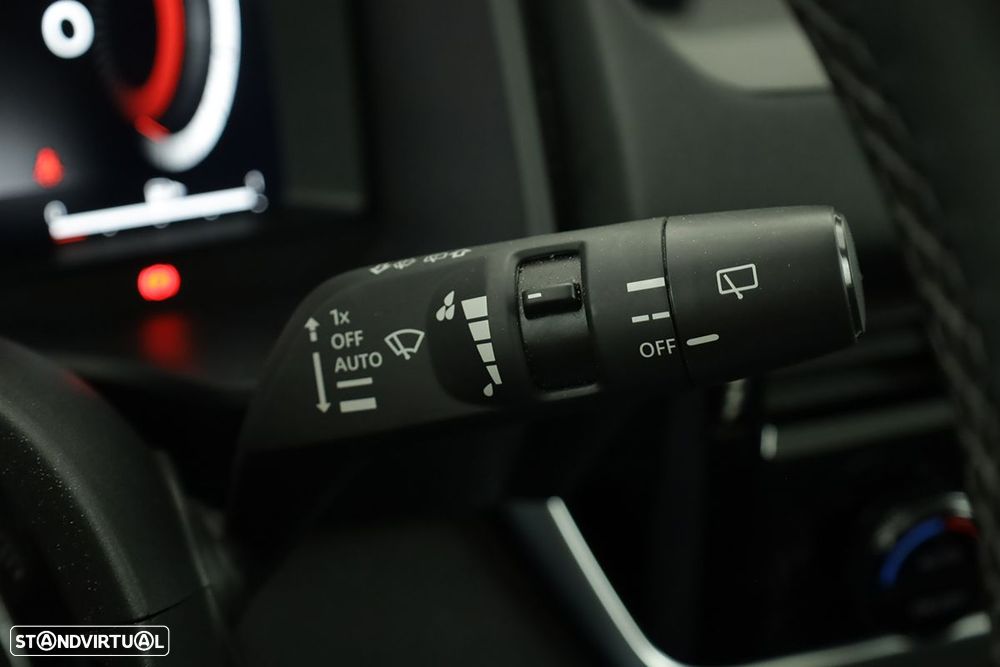 Nissan Qashqai 1.3 DIG-T N-Connecta LED - 17