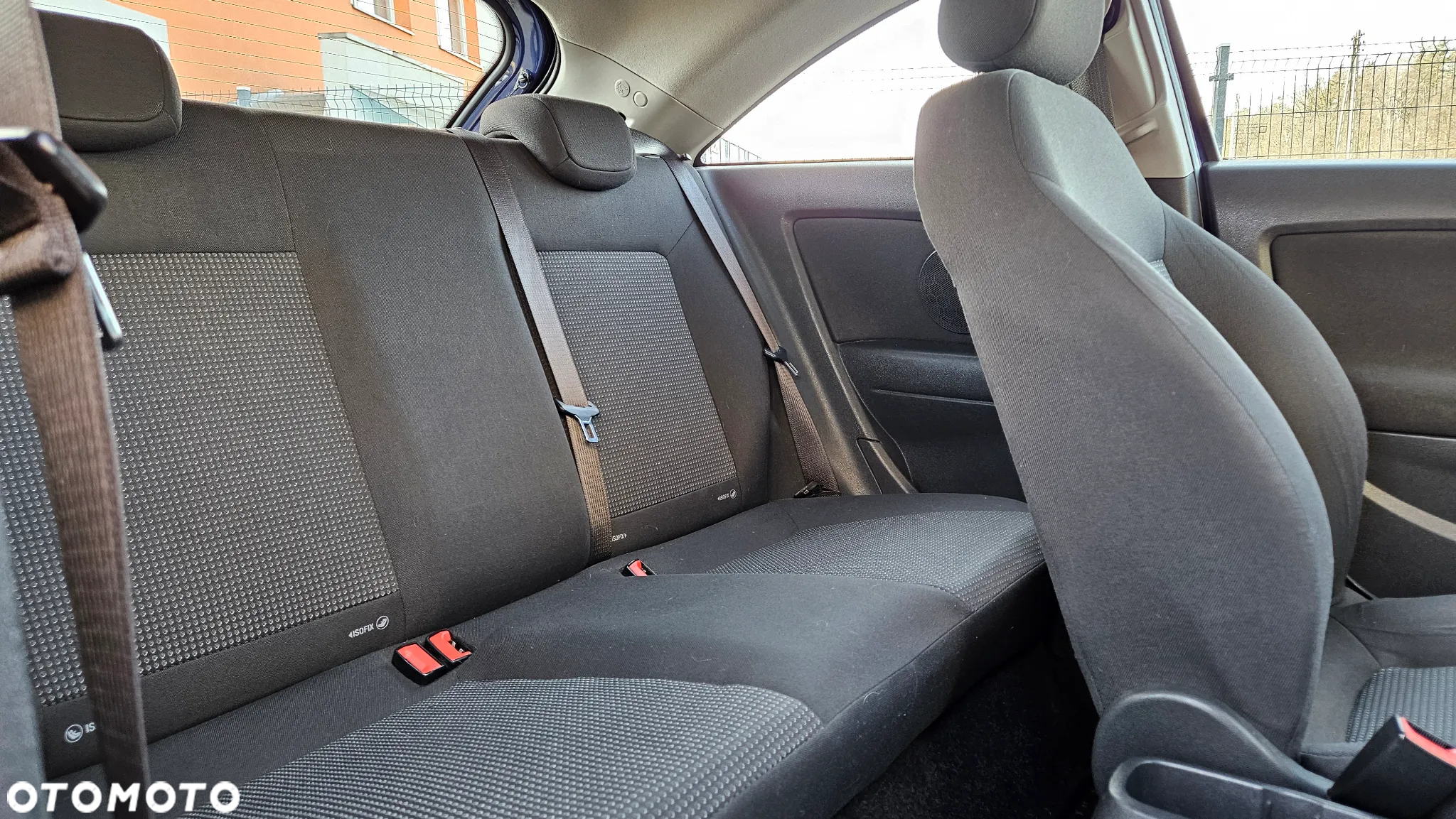 Opel Corsa 1.2 16V Essentia - 29