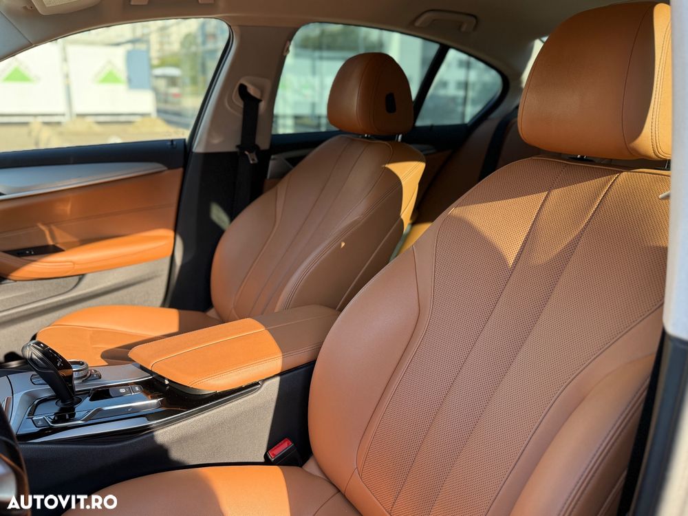 BMW Seria 5 520d AT - 15