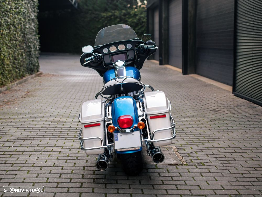 Harley-Davidson FLH ELECTRA GLIDE® REVIVAL™ - 2