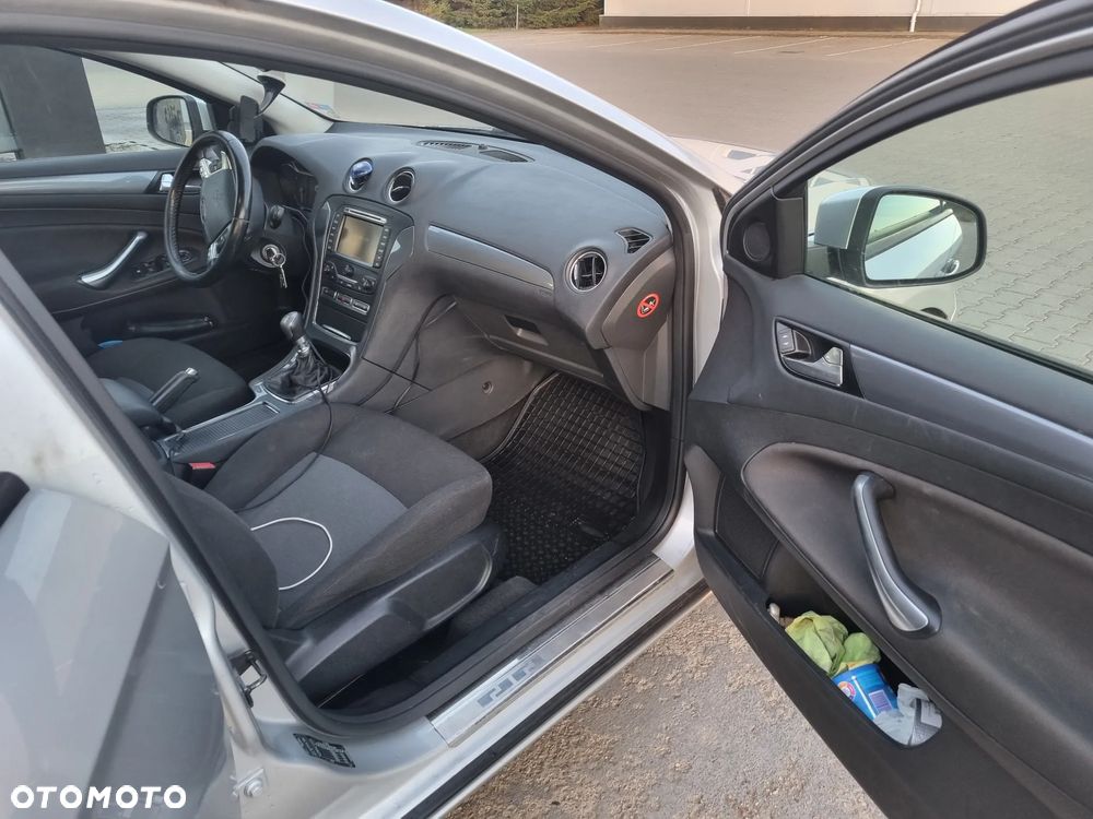 Ford Mondeo 2.0 TDCi Gold X - 6