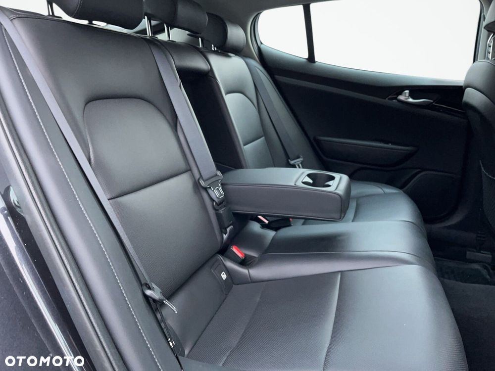 Kia Stinger 2.0 T-GDI L - 18