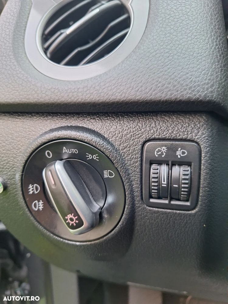 Volkswagen Tiguan 2.0 TDI 4Motion DSG Sport & Style - 10