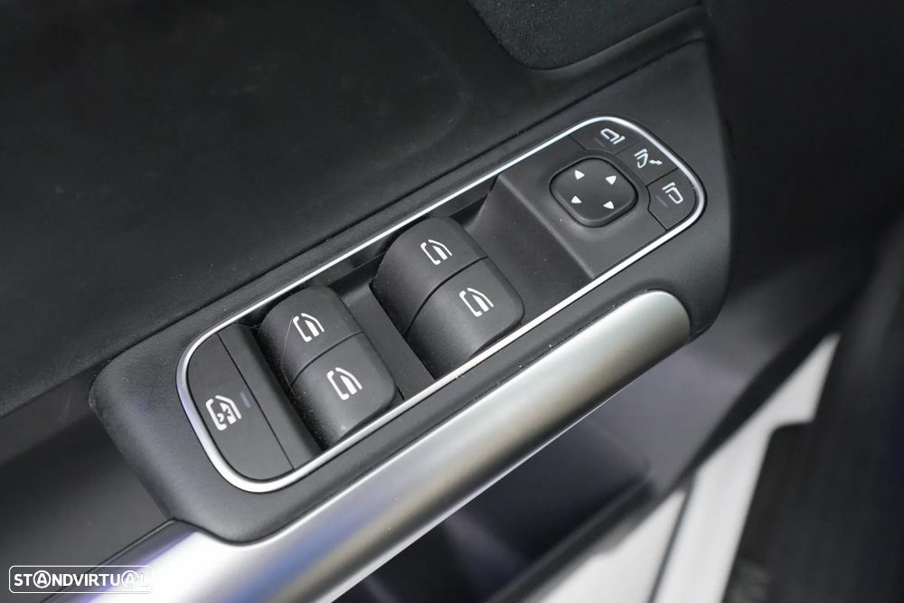 Mercedes-Benz GLA 250 e AMG Line - 25