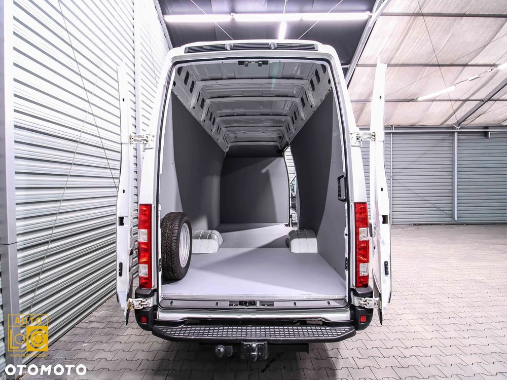 Iveco DAILY 35C15V FURGON XXL MAX LONG - 11