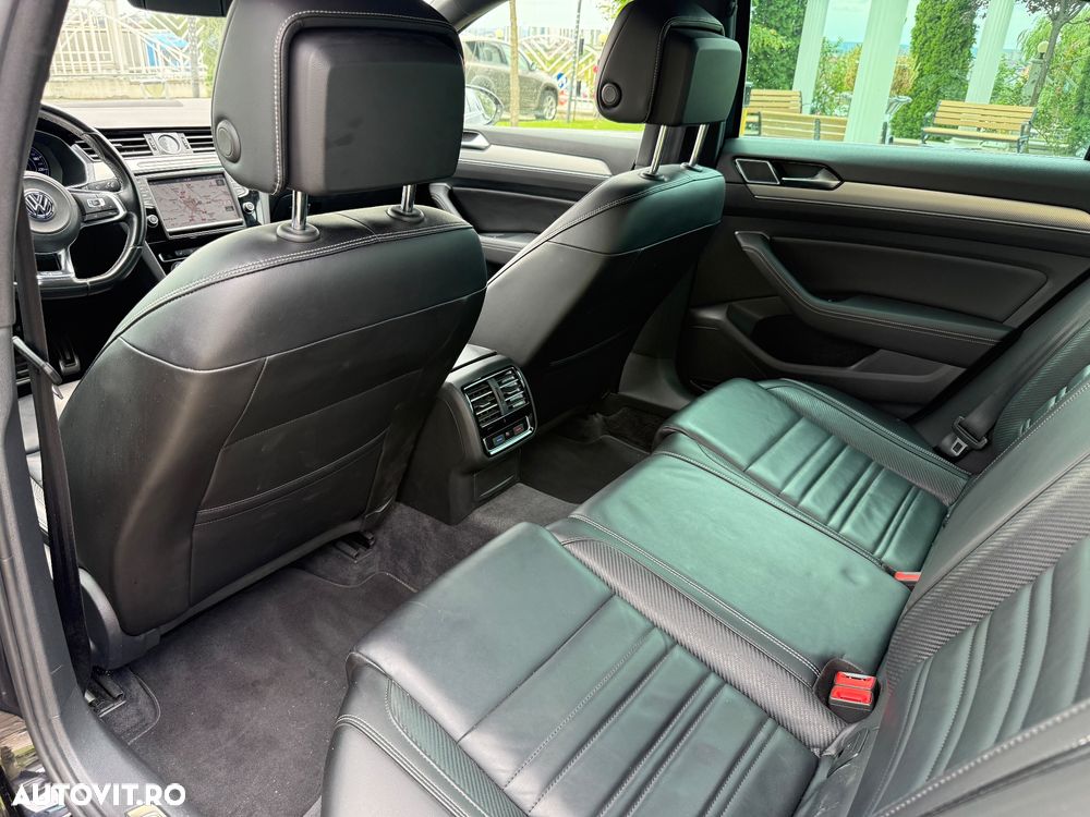 Volkswagen Passat - 14