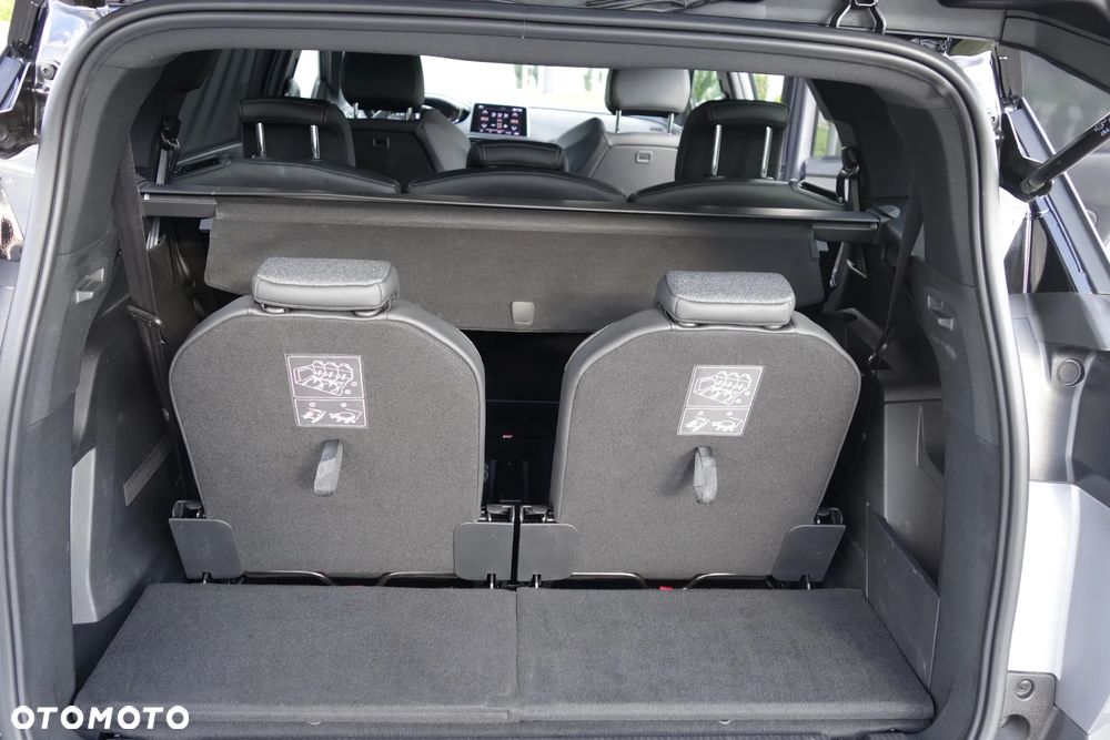 Peugeot 5008 1.6 PureTech GT Line S&S EAT8 - 17