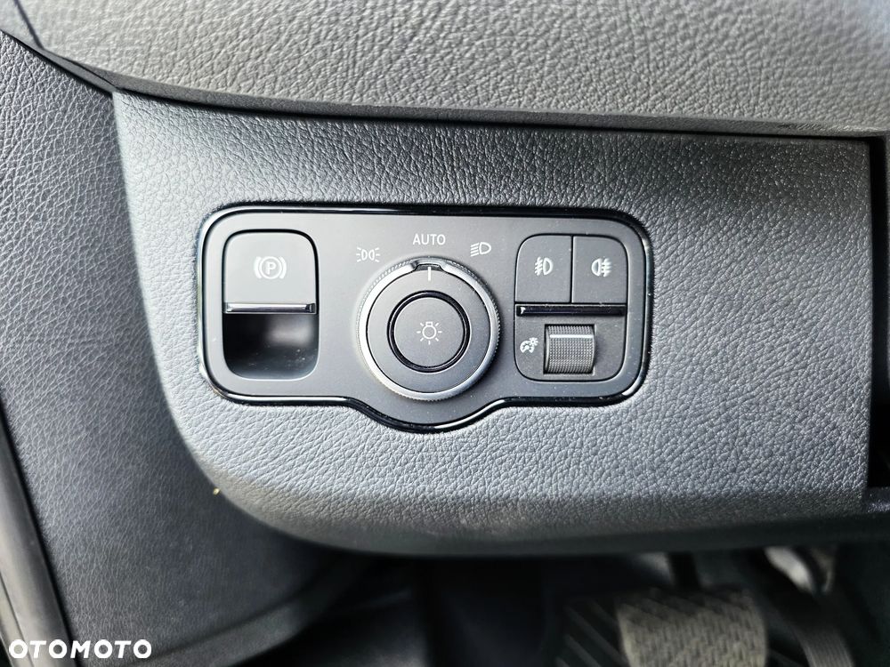 Mercedes-Benz SPRINTER 319 CDI - 17