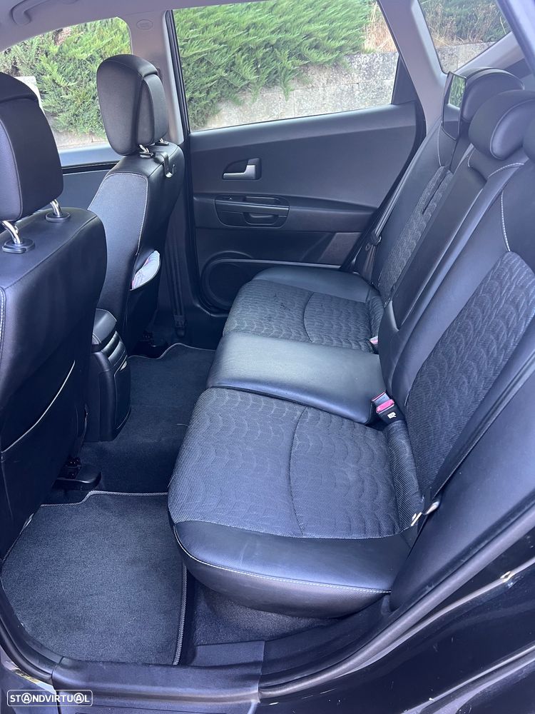 Kia Ceed SW 1.6 CRDi EX ISG - 14