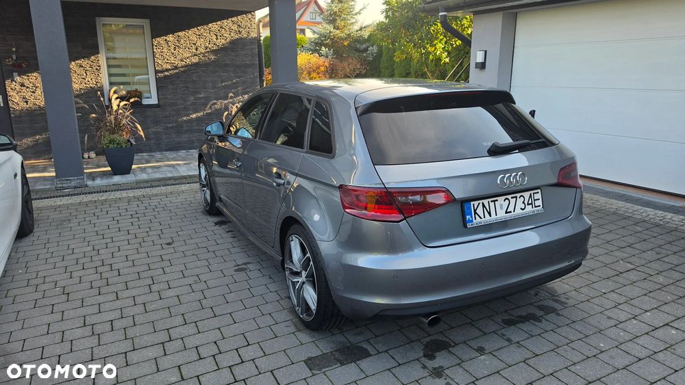 Audi A3 Sportback - 6