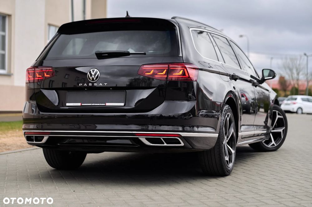 Volkswagen Passat Variant 2.0 TDI SCR DSG R-Line - 6